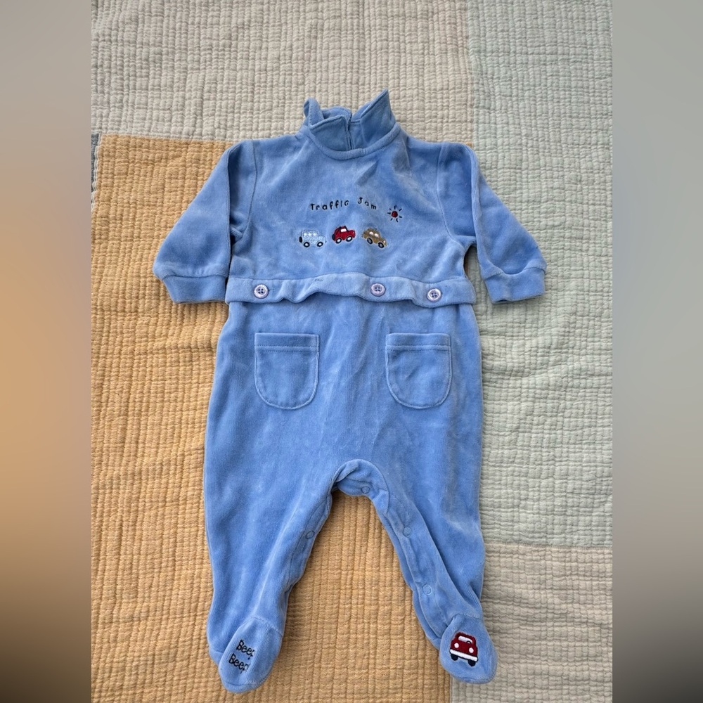 Angelina Cozy Blue Sleeper with tiny car design 0/3 months